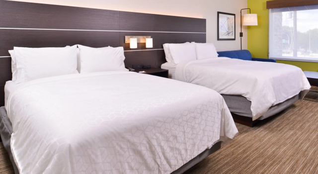 Четырёхместный люкс Holiday Inn Express & Suites Mall of America - MSP Airport by IHG