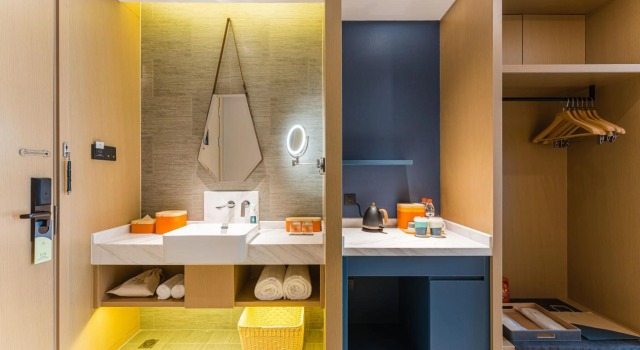 Atour Hotel, Golden Eagle Plaza, Xianlin center, Nanjing, Boek Hotel Hotels in Qi Xia met parkeren, Parkeren