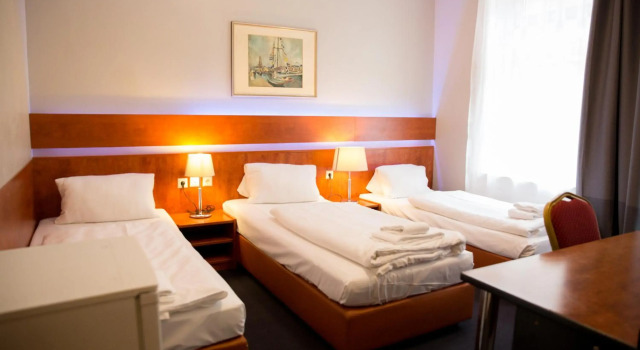 City Hotel