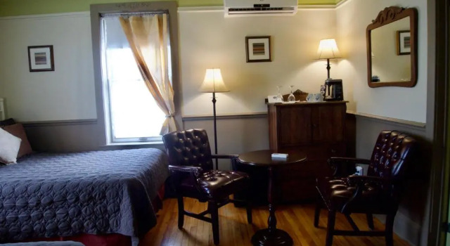 Четырёхместный номер Standard Au Manoir de la rue Merry