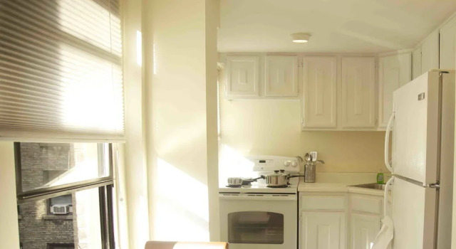 2 Bedroom Apt on 12 street Best Location, Забронировать Отель Нью-Йорк Нью-Йоркская агломерация, рядом с 23-я улица линия Бродвей дивизиона BMT