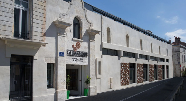 Hôtel La Fabrique, Забронировать Отель Отели Ла-Рошель с завтраком, рядом с Отель-де-Виль, Завтраки