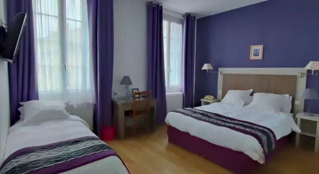 Номер Standard Logis Grand Hotel Pelisson