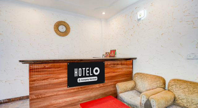 Hotel O Shilpgram Taj Mahal East Gate