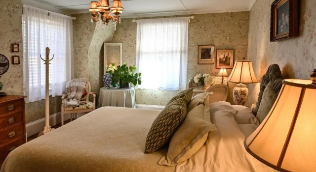 Hilltop House Bed & Breakfast, Book Hotel Pleasant Valley New York State