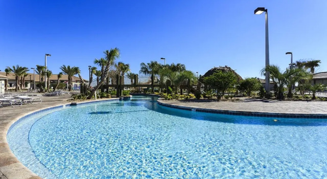 The Retreat at Champions Gate by Nova, Buchen Sie Ferienhaus Hotels in Four Corners mit Pool, Schwimmbad
