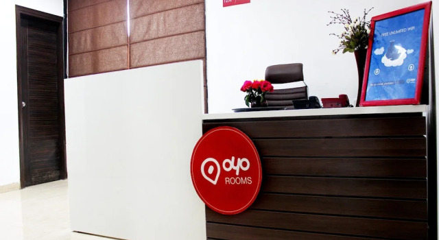 OYO 531 Hotel Cyber Inn, Забронировать Отель Гургаон 