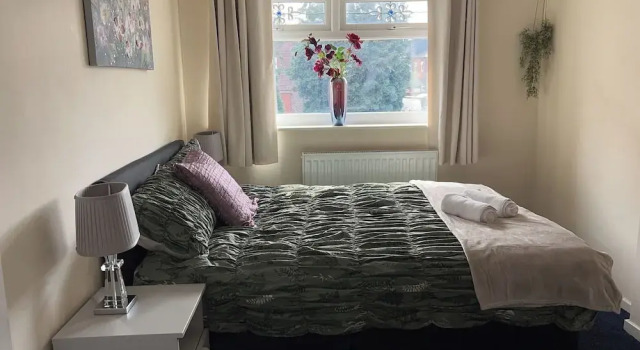 Cozy 2 Bedhouse 20mins From Manchester City Centre, Забронировать Отель Олдем Большой Манчестер