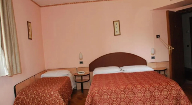 Трёхместный номер Standard Hotel Ristorante Farese