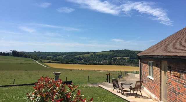 Коттедж STUNNING FARM COTTAGES at South Downs Rural Retreats