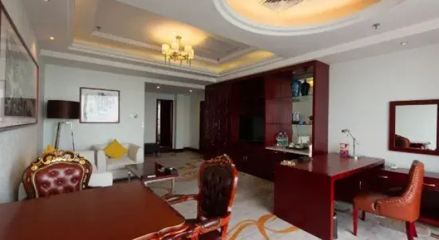 Люкс Deluxe Shijiazhuang Shen Zhou 7 Star Hotel
