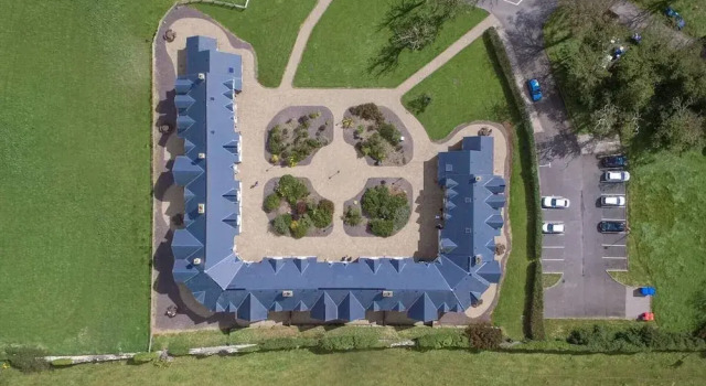 Коттедж House 3 Dingle Manor Remarkable 3-bed House