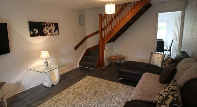 Holgate Close 3 Bedroom House by Cardiff Holiday Homes