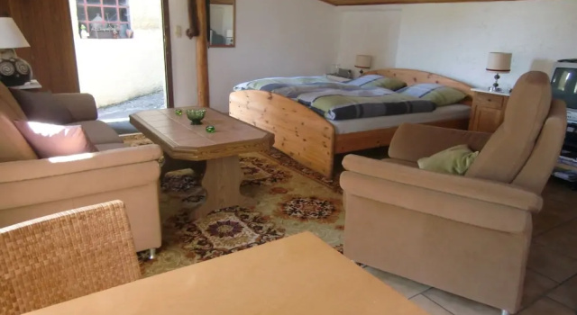 Апартаменты gemütliche Ferienwohnung in Kaifenheim