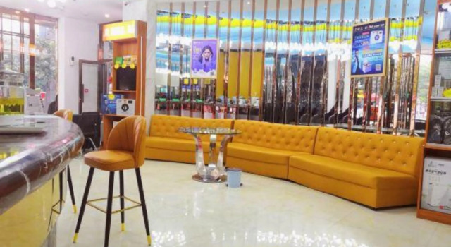 Huating Theme Hotel