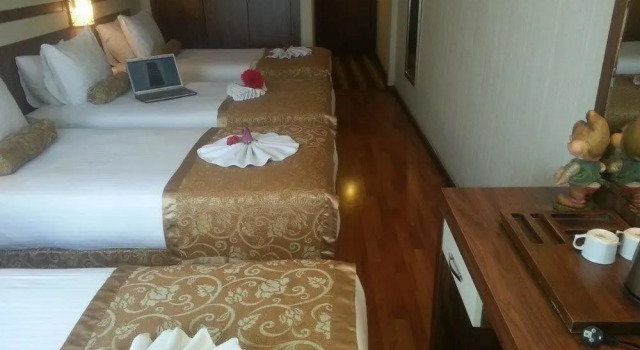 Hotel Çağyiğit, Забронировать Отель Фатих Стамбул, рядом с Библиотека Стамбульского университета