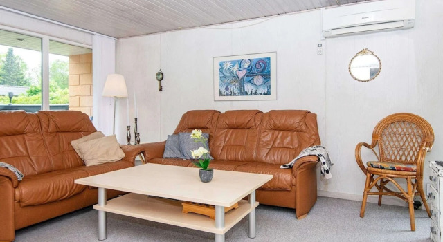 6 Person Holiday Home in Hemmet