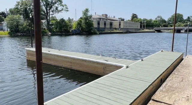 Коттедж Riverfront Kayaks Bay Access Sleeps 15