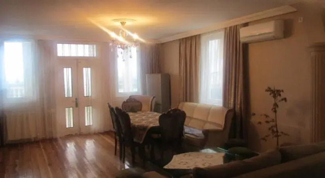Giorgi's Guest House, Book Guesthouse Kobuleti 