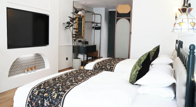 Двухместный номер Standard с балконом и с видом на улицу Vishan Garden Trendy Hostel