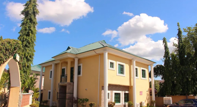 Hilltop Paradise Hotel