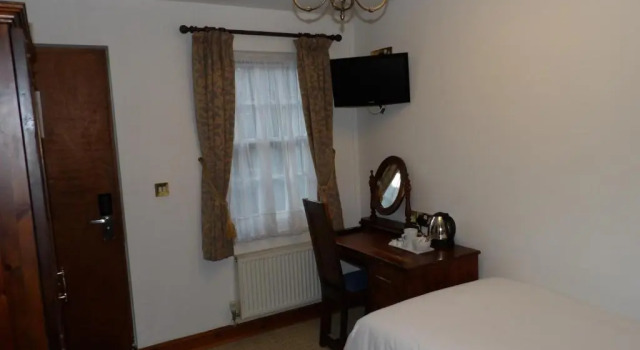 Одноместный номер Standard The Bull Hotel