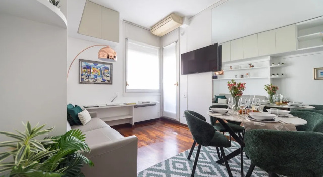 S Marco - Bright Central 1bdr With Balcony in Brera, Забронировать Апартаменты/квартира Апартаменты Милана, рядом с Универмаг Excelsior, Апартаменты/квартира