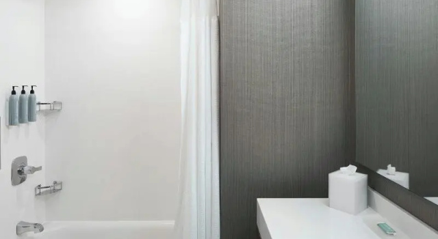Люкс с красивым видом из окна Courtyard by Marriott Albany Troy/Waterfront