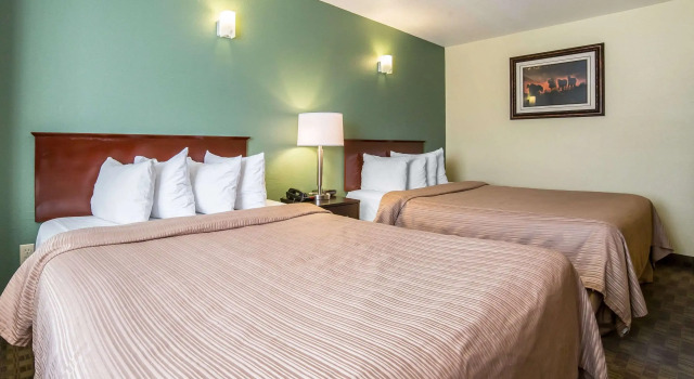 Quality Inn & Suites Elko, Book Hotel Hoteller i Elko med parkering, Parkering