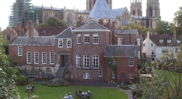 Grays Court Hotel, Забронировать Отель Йорк Северный Йоркшир, рядом с York Crown Court