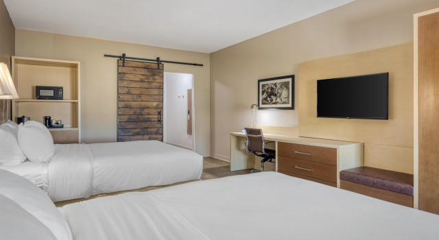 Четырёхместный люкс Best Western Bandera Suites & Saloon