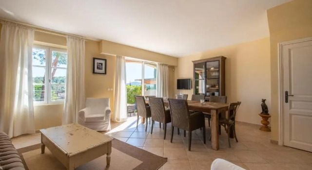 Коттедж с 4 комнатами Saint-Tropez Golf Residences