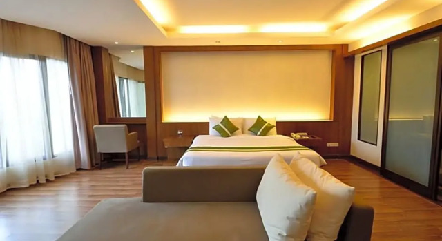 Полулюкс Chiangmai Grandview Hotel & Convention Center