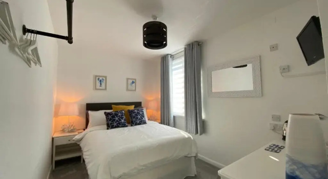 Deluxe Kahden hengen huone Rooms At Babbacombe