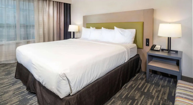 Люкс c 1 комнатой Country Inn & Suites by Radisson, Rocky Mount, NC
