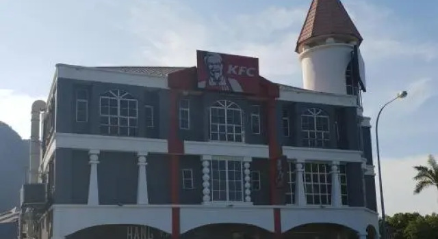 Tambun D'Mewah homestay, Rezervovat Rekreační dům Chaty v Tambun, Chalupa