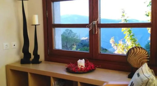 Lafky Arachova Residence, Book Vacation Home Hotels in Central Greece with Parking, Parking