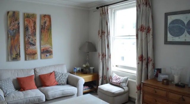 1 Bedroom Chelsea Flat With Balcony