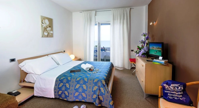 Четырёхместный номер Standard с балконом Medi Garden Resort