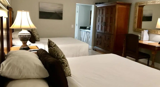 Четырёхместный номер Superior Kennys Tipperary Inn