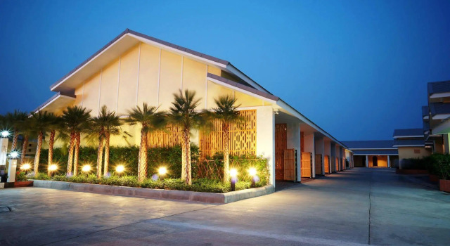 Roses Hua Hin Hotel