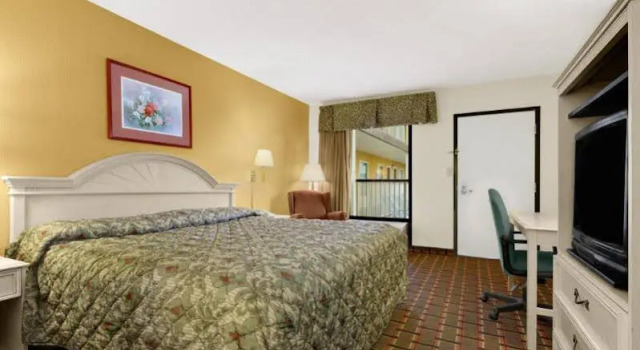 Knights Inn Santee, Забронировать Отель Отели Южной Каролины с бассейном, Бассейн