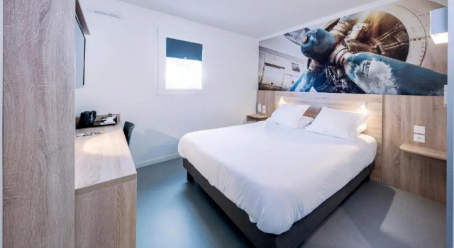 Двухместный номер Superior Kyriad Annemasse - Geneve