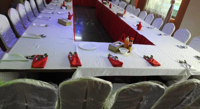 Omega Gardens Hotel, Rezervovat Hotel Mount Kenya National Park Eastern Province
