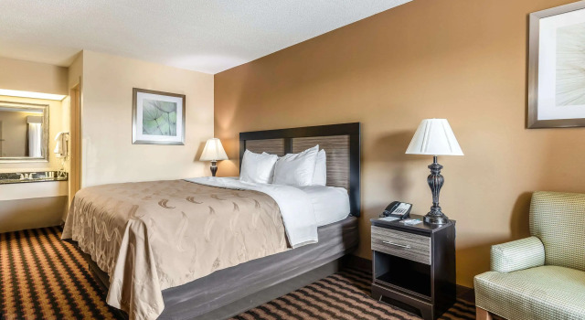 Quality Inn Decatur, Đặt Khách sạn Khách sạn ở Decatur bao gồm bữa sáng, Bữa sáng