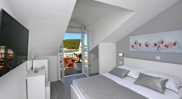 Villa Stonehouse, Prenota Villa Hotel a Croatian Islands con parcheggio, Parcheggio