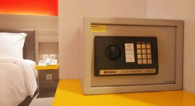 Standard Zimmer Amaris Hotel Sriwedari Solo