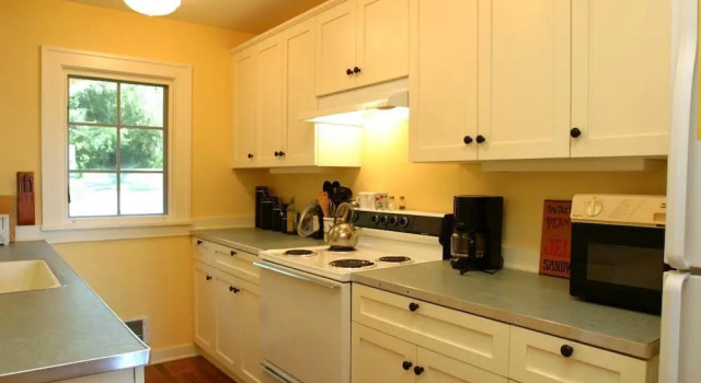 Коттедж Smugglers Lagoon Beach Cottage