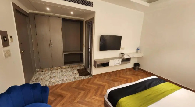 Square 9 Inn - A Boutique Hotel, Забронировать Отель Гургаон Gurgaon Region, рядом с Motorola Solutions India