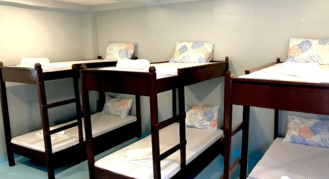 Кровать в общем номере In Dai Aquasports and Beach Resort